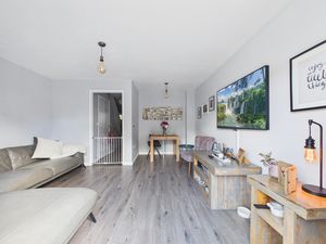 Lounge- click for photo gallery